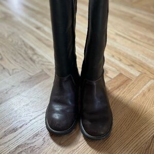 Ugg Brown Leather Snow Boots